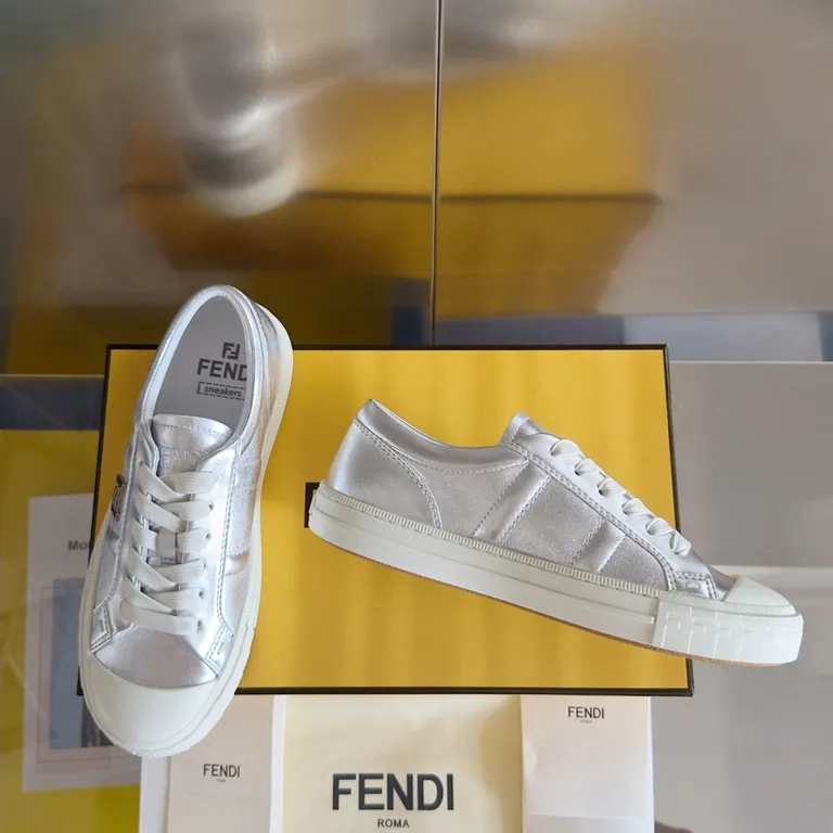 Fendi Shoe 